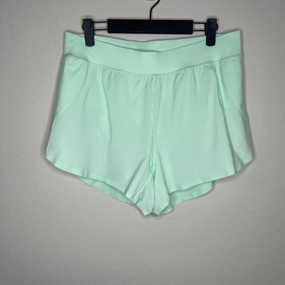 New Crz Yoga Feathery-Fit Soft Lined Mid Rise 4” ShortsMint Moment - Size L